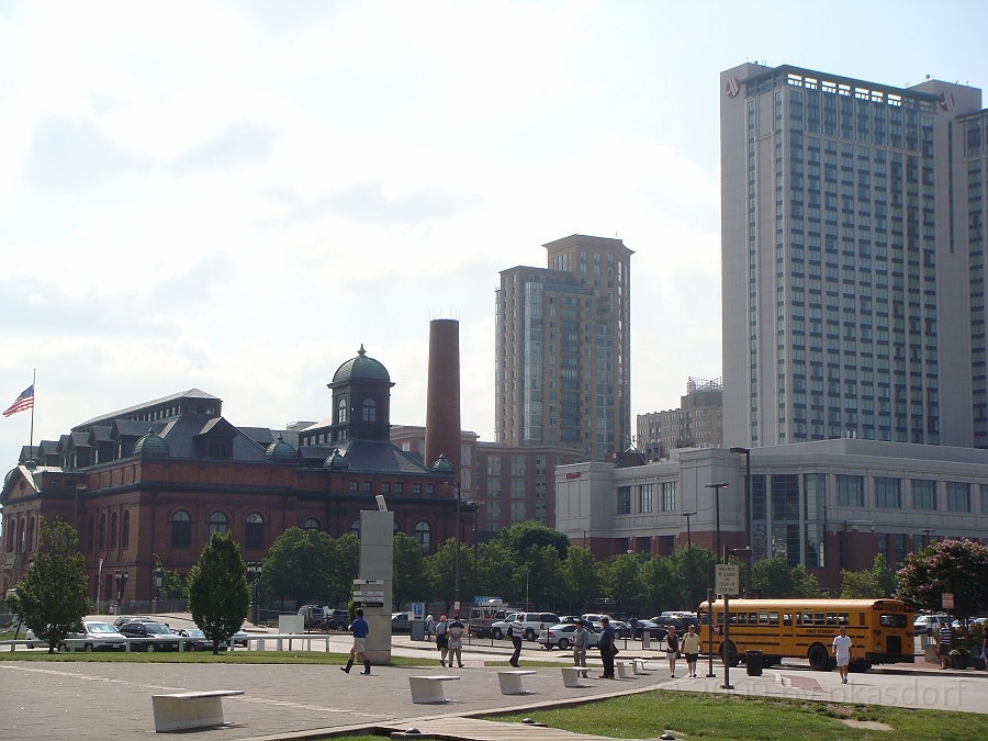 Baltimore [2009 July 02] 024.JPG - Scenes from Baltimore's Inner Harbor.